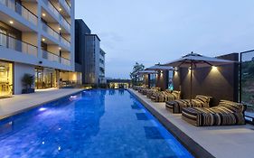 Hotel Ikon Phuket 4*